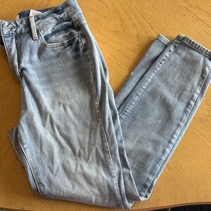 Time and Tru Women's Light Blue Skinny Jeans